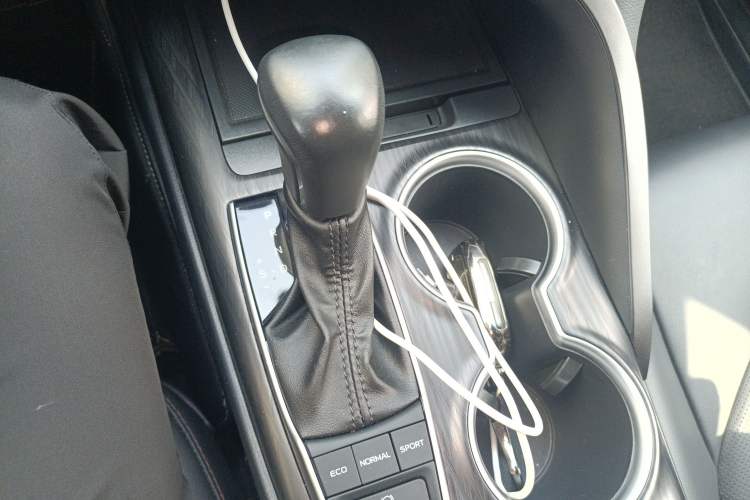 Used Toyota Camry 2021 2.5G Luxury Edition
