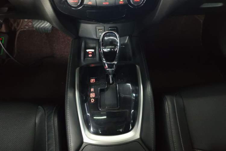 Used Nissan X-Trail 2019 2.0L CVT Smart Connect Comfort Edition 2WD
