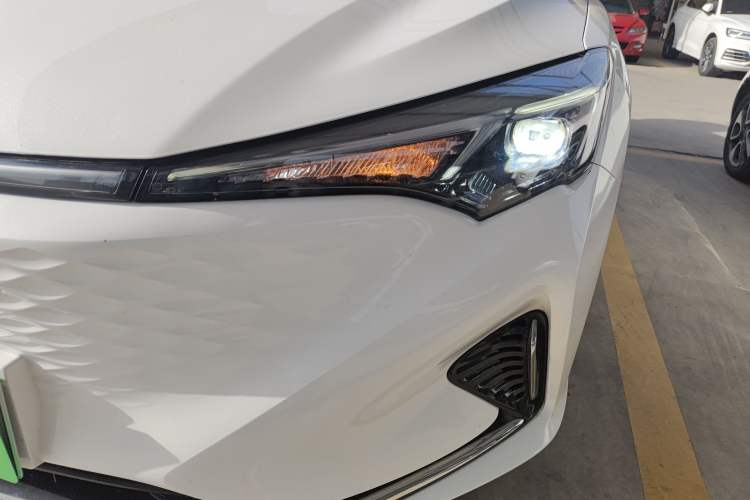 Used Changan Eado New Energy 2022 EV460 Smart Ride-Hailing Edition – Lithium Iron Phosphate
