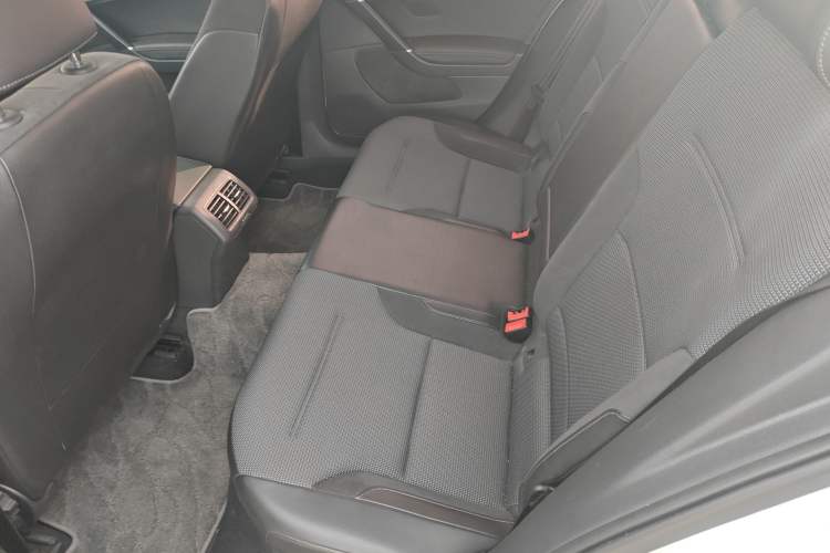 Used Volkswagen Golf 2018 230TSI Automatic Comfort Model
