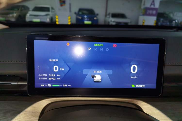 Used Wuling Xingguang 2024 Co-Creation Edition 510 Advanced Model
