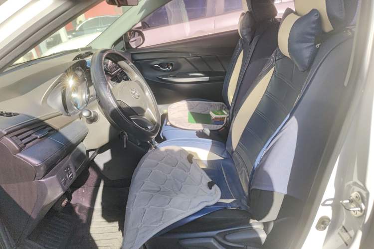 Used Toyota YARiS L 2015 1.5E Automatic Charm Edition
