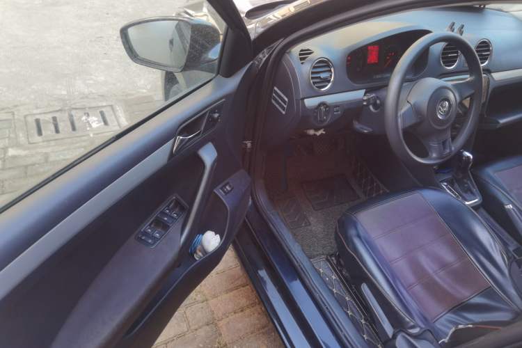 Used Volkswagen Jetta 2013 1.6L Automatic Comfort Model
