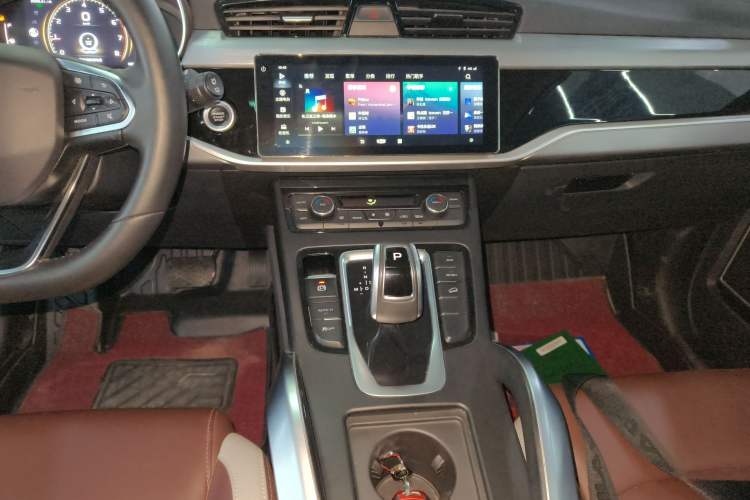 Used Geely Auto Emgrand X7 Sport 2022 1.8TD DCT Zhiya Trim