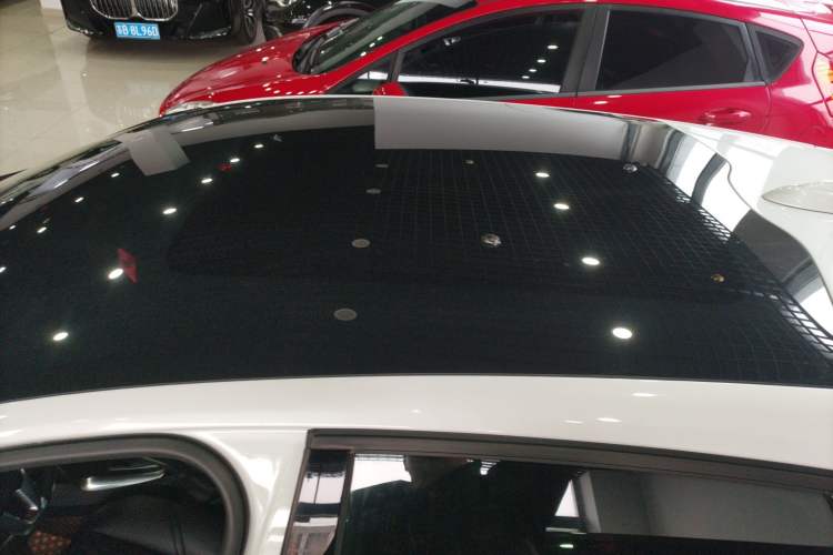 Used Volvo V40 2018 T3 Zhiyi Edition
