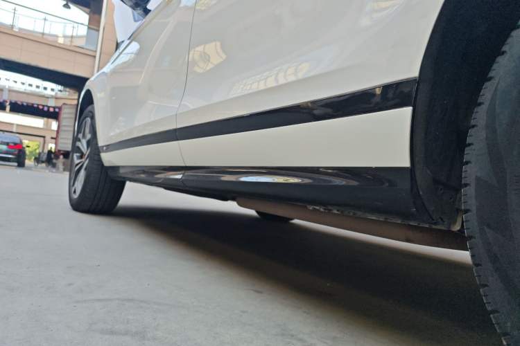 Used Land Rover Range Rover Evoque New Energy 2022 Aurora L P300e Plug-in Hybrid Electric Version
