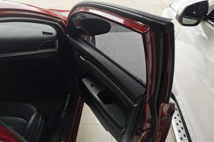 Used Hyundai Elantra 2016 1.6L Automatic ZhiXuan – Elite Version
