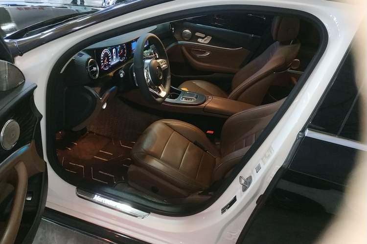 Used Mercedes-Benz E-Class 2020 E 300 L Sporty and Stylish Model
