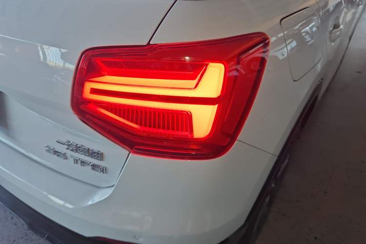 Used Audi Q2L 2018 35 TFSI Launch Exclusive Edition China V