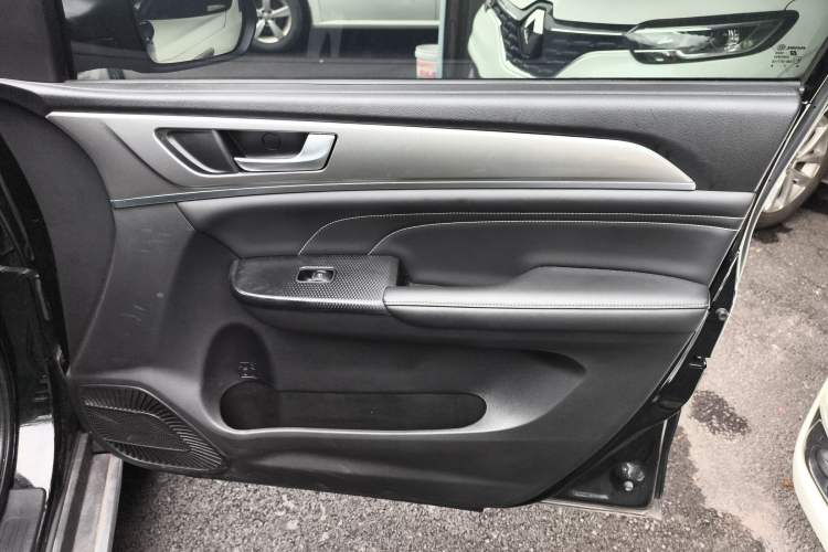 Used Haval M6 2021 PLUS 1.5T Manual Luxury Smart Connectivity Model
