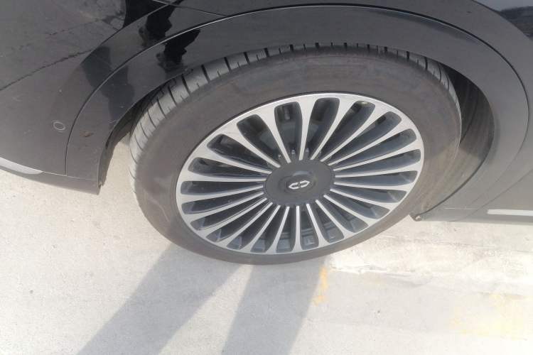 Used Hima AITO M9 2024 Range-Extended Ultra Version 52 kWh 5-Seater Model
