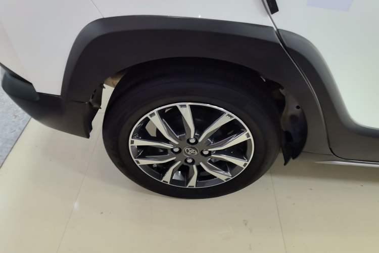 Used Toyota YARiS L 2021 X-Trail 1.5L CVT Luxury Edition
