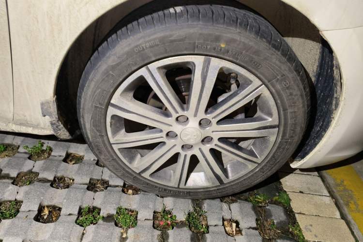 Used Peugeot 408 2014 1.8L Automatic Luxury Edition