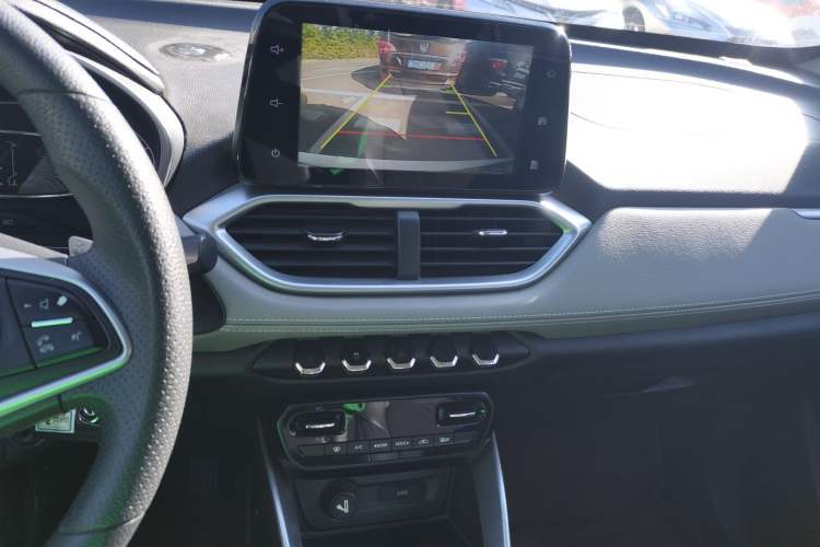 Used Baojun 510 2017 1.5L Automatic Fashion Model
