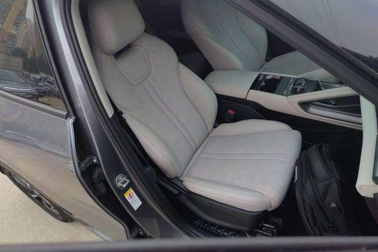 Used BYD Yuan UP 2024 401KM Beyond Edition