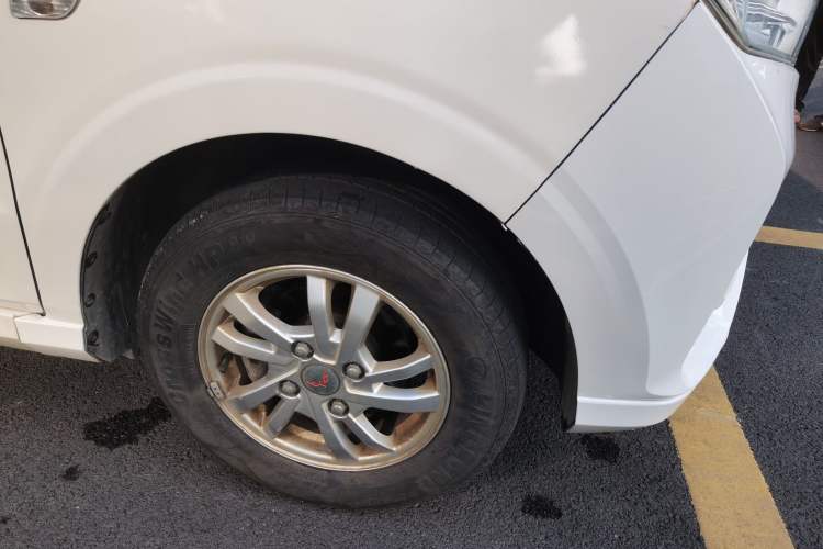 Used Wuling Hongguang 2019 1.5L S Comfort Edition China VI LAR