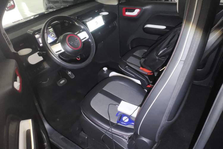 Used Wuling Hongguang MINIEV 2022 GAMEBOY 200km Gaming Edition with Lithium Iron Phosphate
