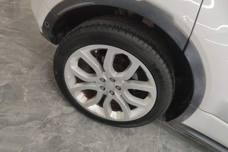 Used Land Rover Range Rover Evoque 2018 240 PS SE DYNAMIC Smart Edition
