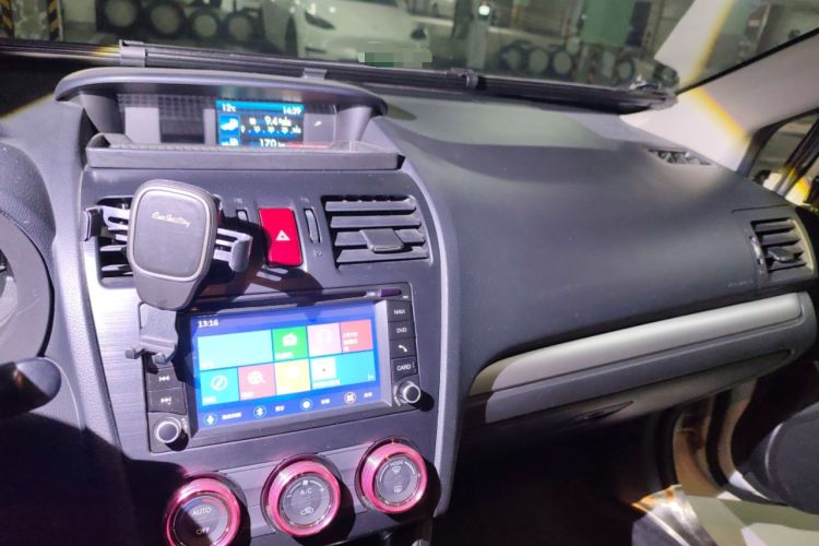 Used Subaru XV 2014 2.0i Elite Edition