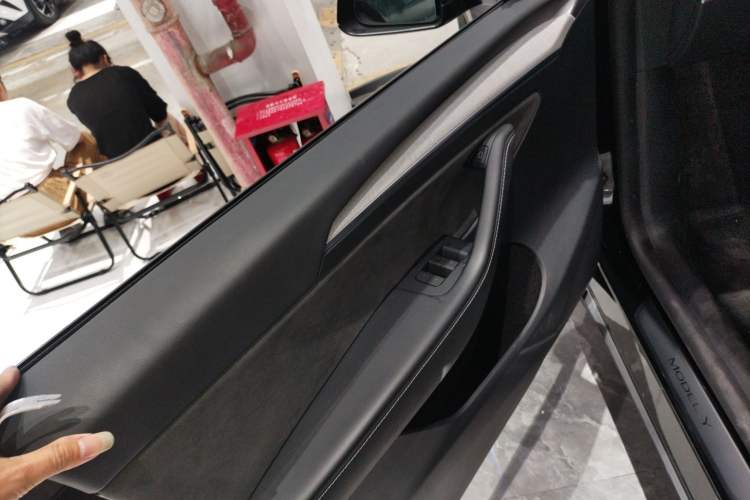 Used Tesla Model Y 2024 Rear-Wheel-Drive Version
