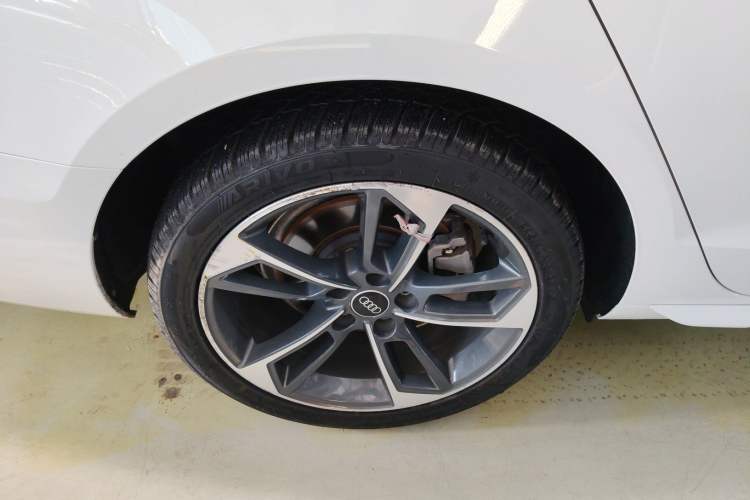 Used Audi A4L 2022 40 TFSI Fashion Dynamic Model
