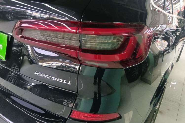 Used BMW X5 2022 Restyled xDrive 30Li Luxury Version M Sport Package
