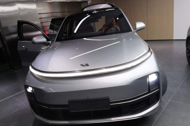 Used Li Auto L9 2022 Max model
