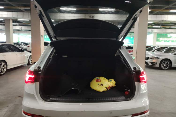 Used Audi Q3 2020 35 TFSI Fashion Dynamic Model
