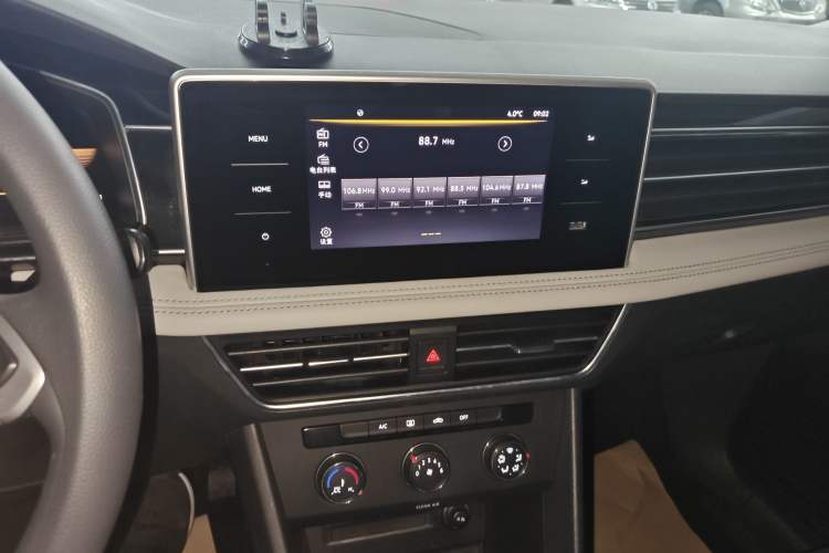 Used Volkswagen Tiguan L 2022 330TSI Automatic Two-Wheel Drive Comfort Edition
