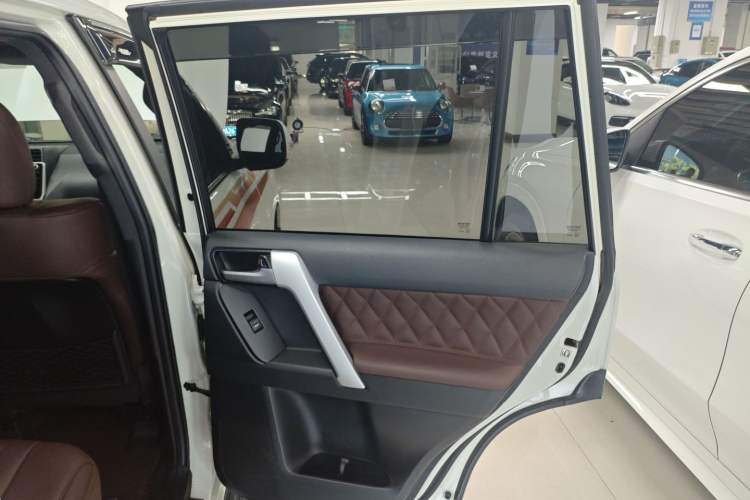 Used Toyota Prado 2019 3.5L Automatic TX-L Deluxe Edition with Rear-Mounted Spare Tire
