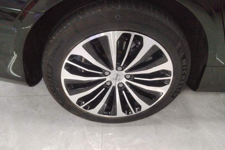 Used Volvo S90 2025 B5 Zhiyi Luxury Edition
