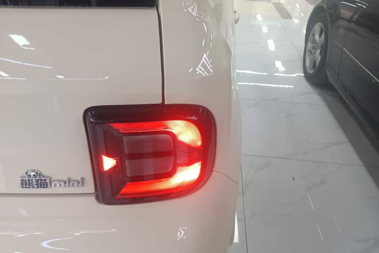 Used  Panda 2025 210 km – Yuanqi Bear