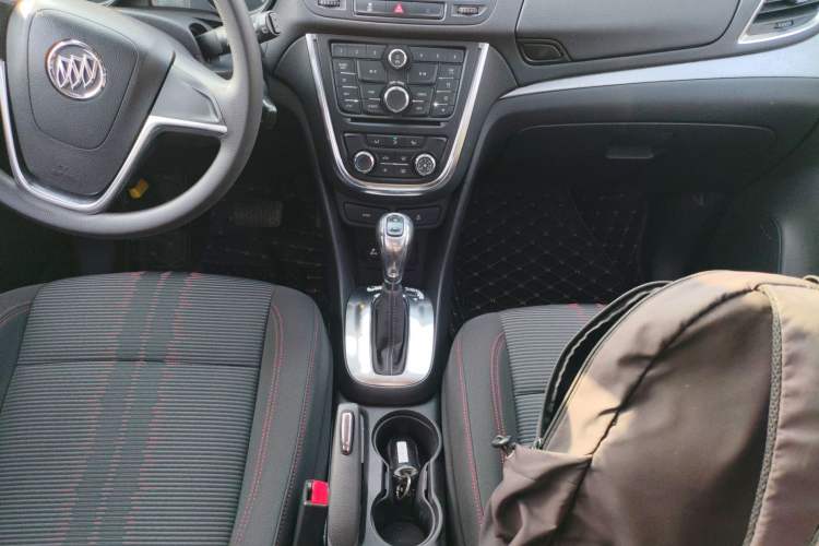 Used Buick Encore 2015 1.4T Automatic Two-Wheel Drive Urban Elite Version
