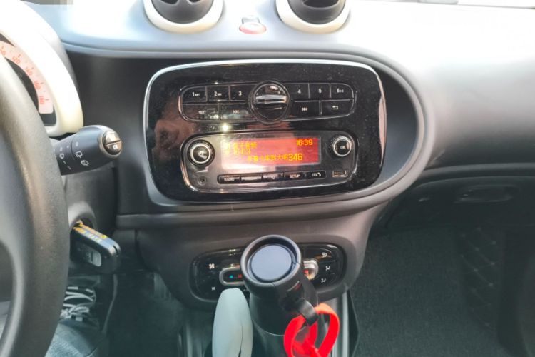 Used  fortwo 2018 1.0L 52kW Hardtop Dynamic Version China V
