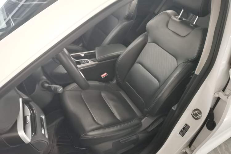 Used Geely Auto Emgrand 2023 4th Generation Champion Edition 1.5L CVT Prestige Model
