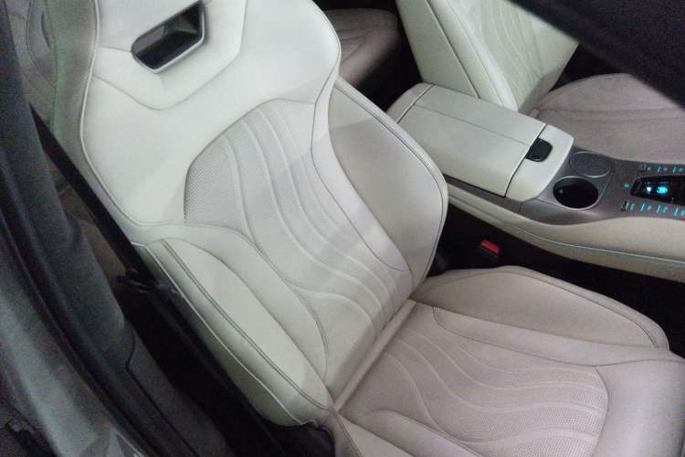 Used Denza N7 2023 with Ultra-Long Range