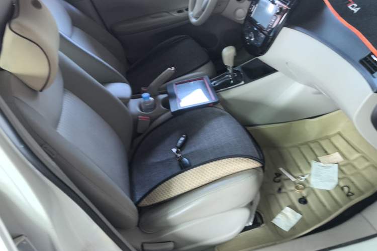 Used Nissan Tiida 2011 1.6L CVT Smart Version
