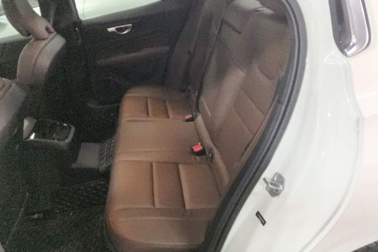 Used Volvo S60 New Energy 2021 T8 E-Drive Hybrid Four-Wheel Drive Smart Luxury Edition
