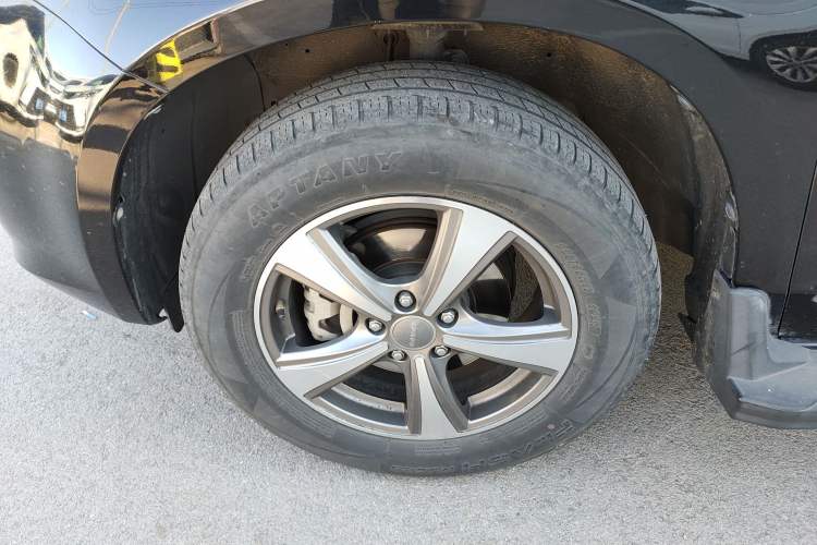 Used Haval H6 2015 Upgraded Model 1.5T Manual Two-Wheel Drive Elite Version