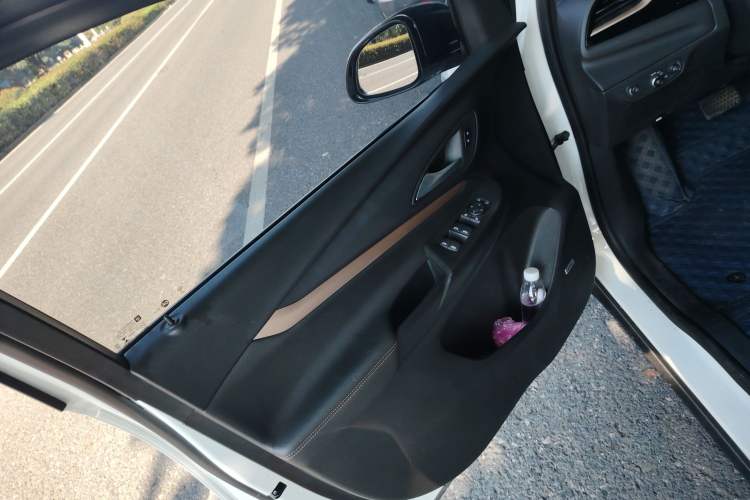 Used Buick Velite 7 2020 652E Connected Smart Car
