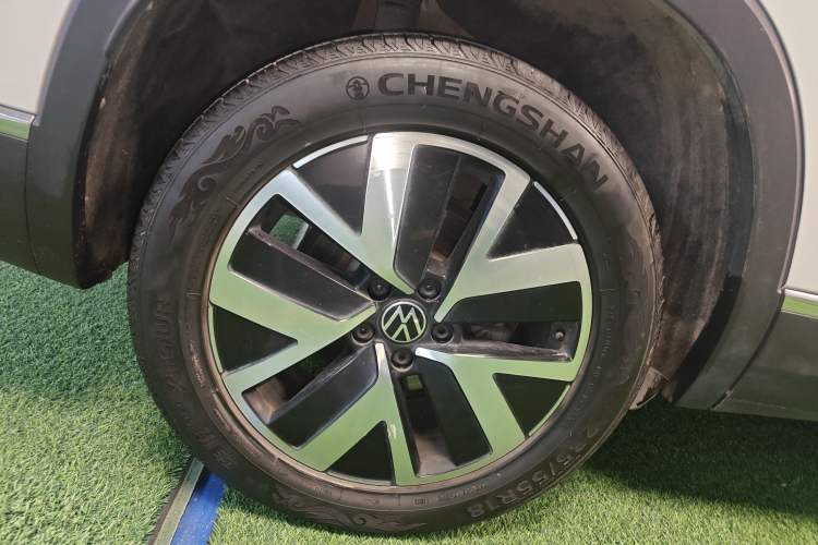 Used Volkswagen Tayron 2023 280TSI Two-Wheel-Drive Luxury Plus Advanced Version