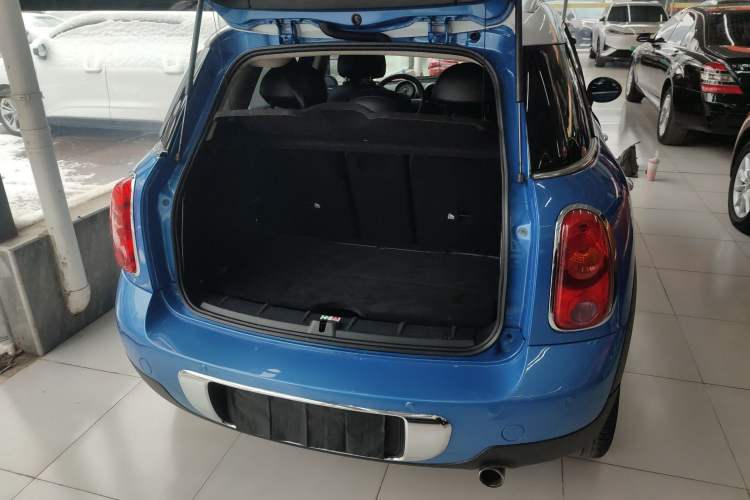 Used  Countryman 2014 1.6L COOPER Fun
