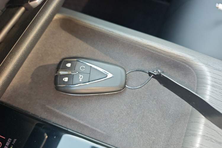 Used Changan CS75 PLUS 2025 4th Generation UItra 2.0T New Blue Whale Engine – Wind Style
