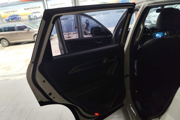 Used Haval H6 Coupe 2016 Blue Label 1.5T Automatic Two-Wheel Drive Urban Model
