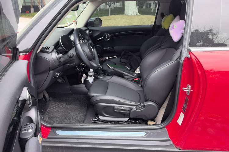 Used MINI MINI 2022 1.5T COOPER Classic Edition