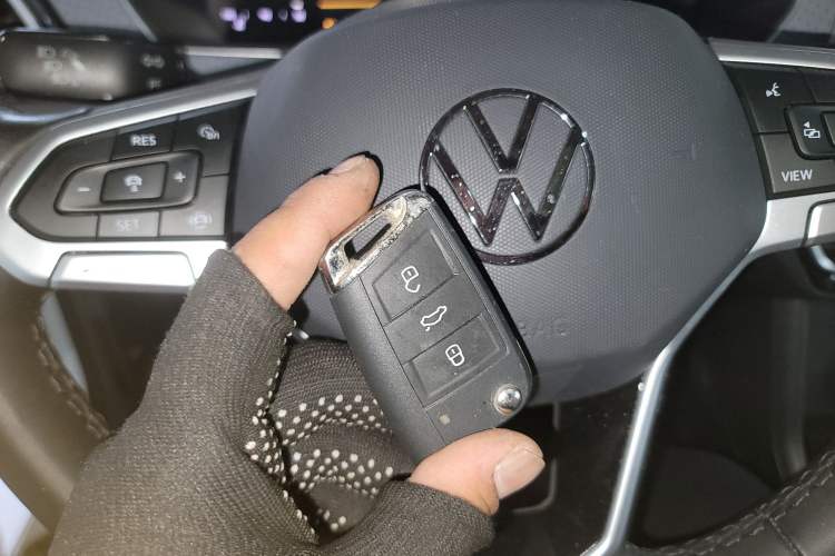 Used Volkswagen Lavida 2023 300TSI DSG Full-Comfort Edition
