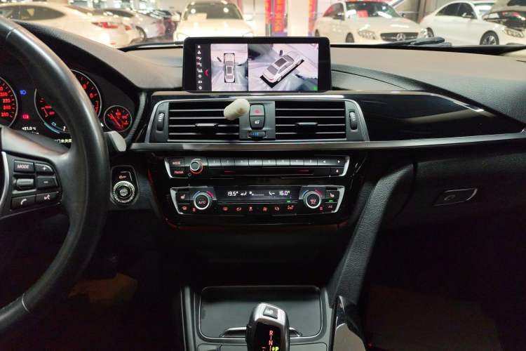 Used BMW 3 Series 2019 320Li xDrive Fashion Model
