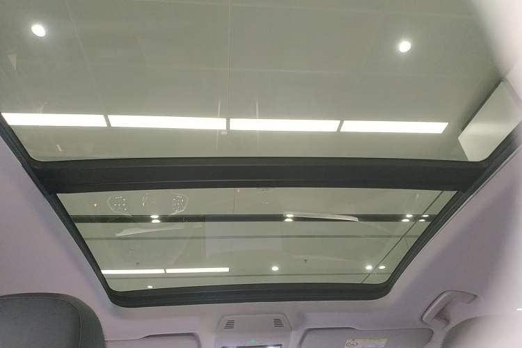 Used Volkswagen Passat 2025 Pro 380TSI Dragon Supreme Edition