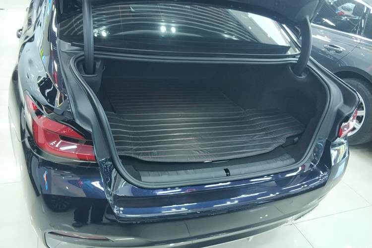 Used BMW 5 Series New Energy 2022 Second Facelift 535Le M Sport Package
