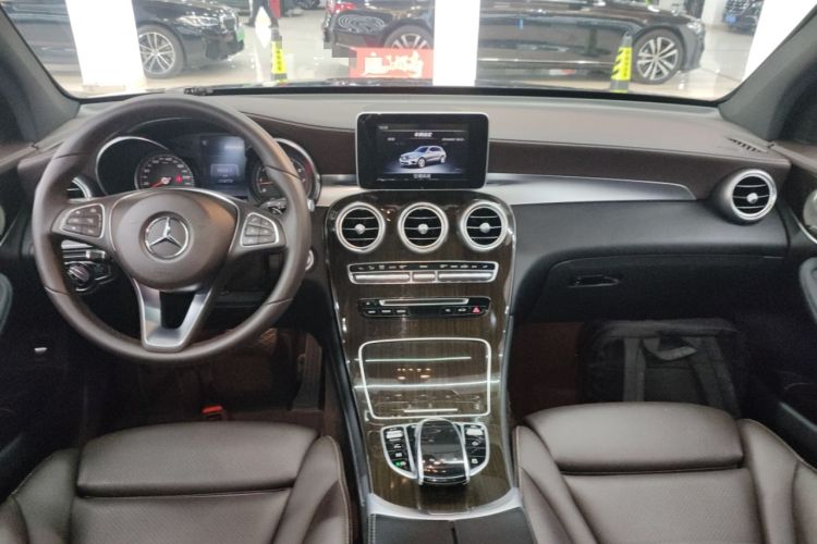 Used Mercedes-Benz GLC 2017 GLC 260 4MATIC Dynamic Edition
